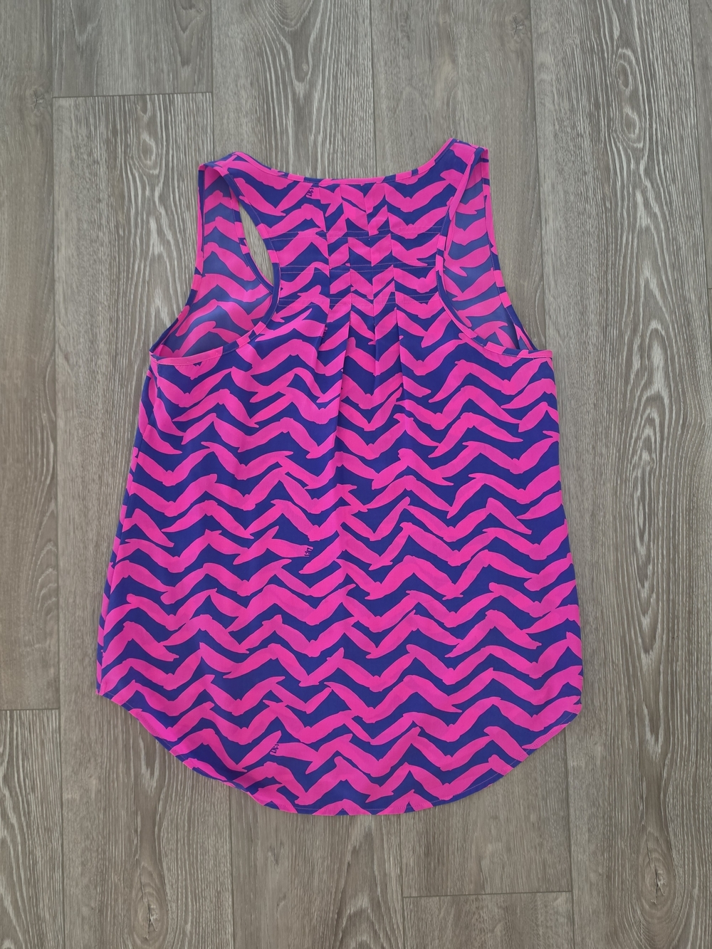 Lilly Pulitzer Hot Pink and Purple Zigzag Scoop Neck Silk Tank - Picture 6 of 7